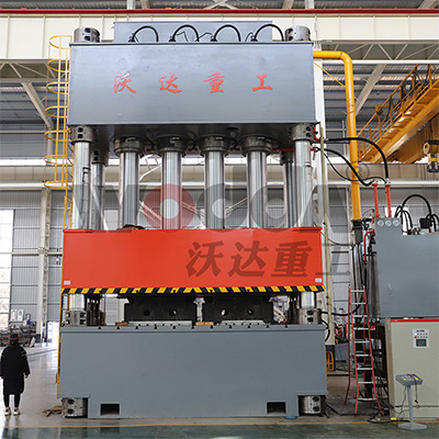 2500吨复合材料液压机_2500t四柱液压机厂家