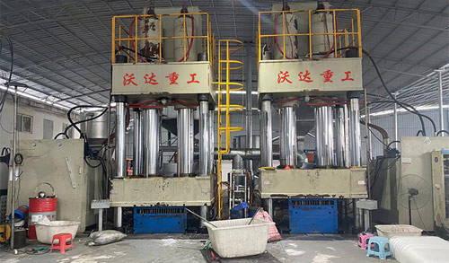 1000吨模压建筑塑料模壳成型液压机_1000吨四柱液压机