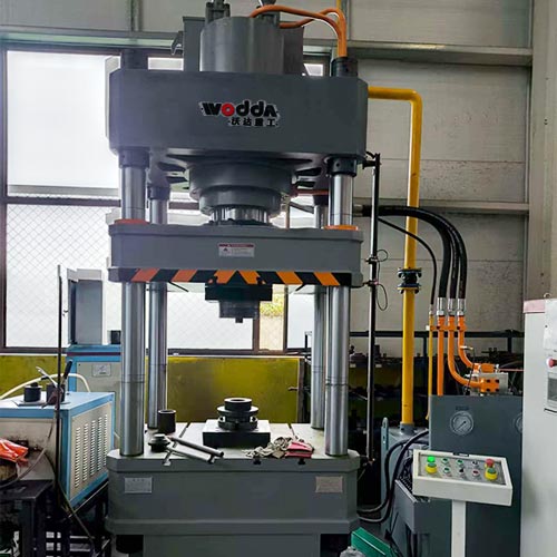 315吨热锻法兰液压机