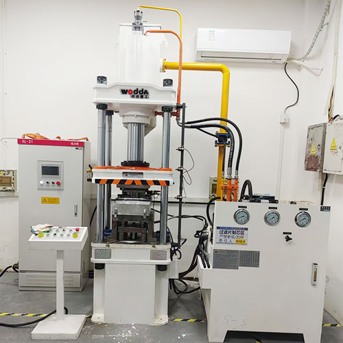 63吨碳酸钠粉末成型液压机