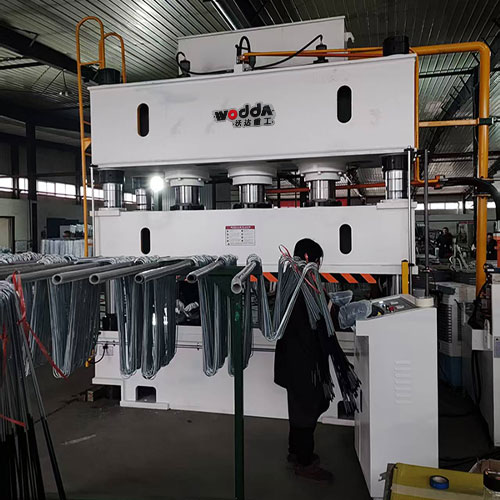 500吨冷链铝管校平液压机