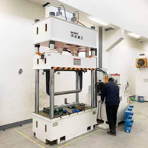 200吨高压电控箱成型液压机