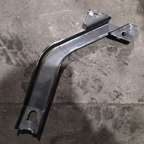 200吨汽车油箱支架冲压成型机