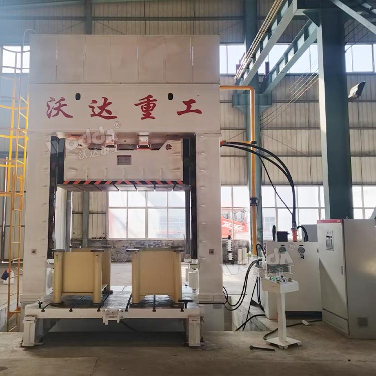 630吨钢板校正液压机