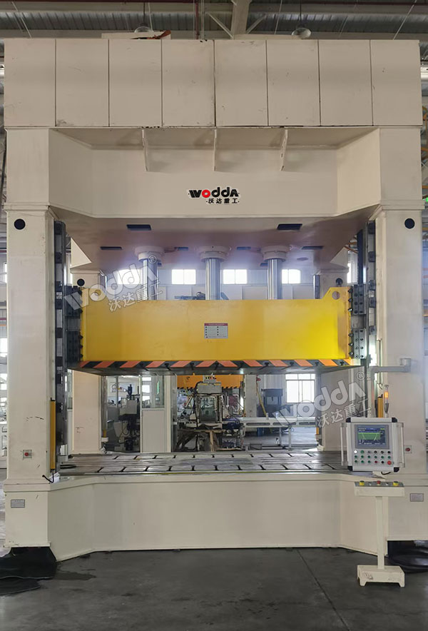 315吨框架式液压机