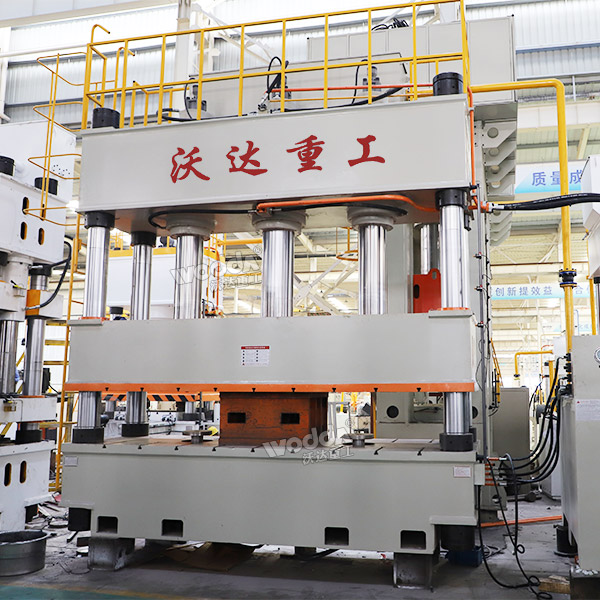 630吨四柱液压机