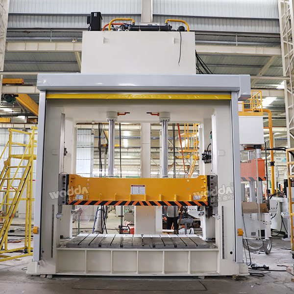 100吨框架式液压机