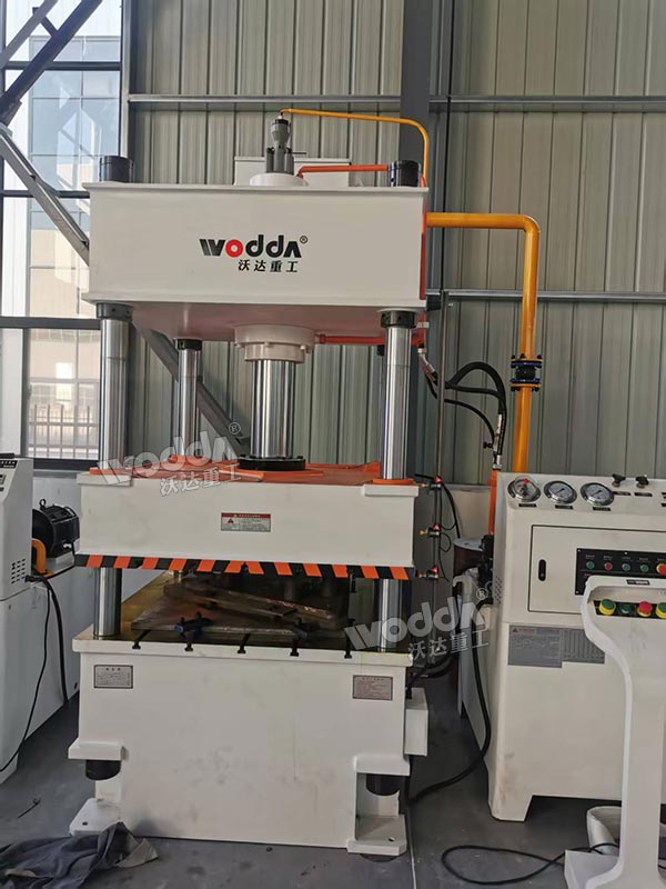 100吨金属成型液压机