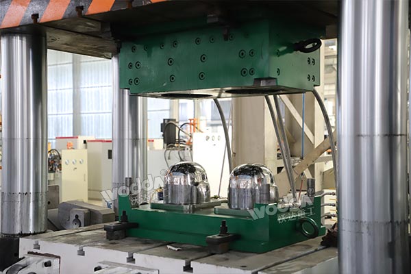 头盔模具（一模两出）