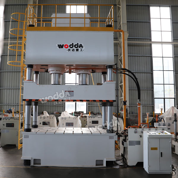 630吨四柱液压机