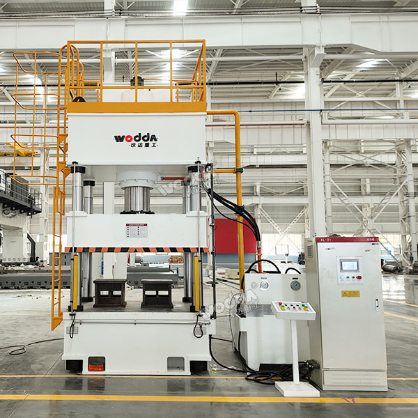 315吨四柱液压机