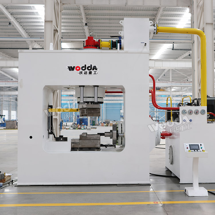 汽车凸轮轴锻造液压机