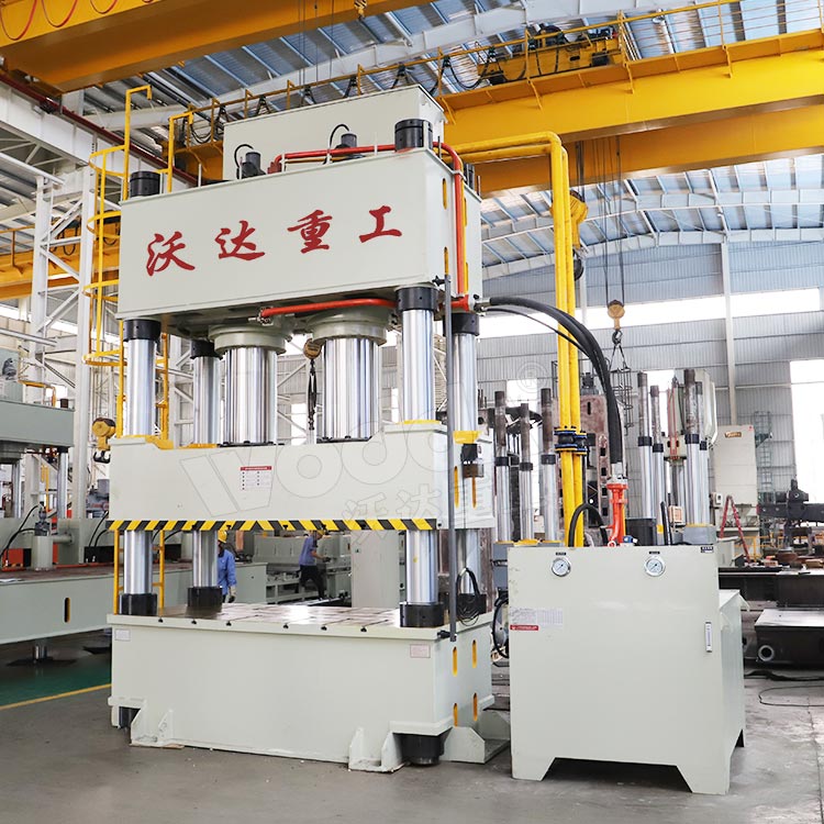 1000吨四柱液压机