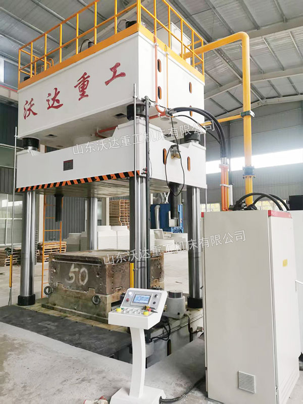 1200吨四柱液压机安装调试