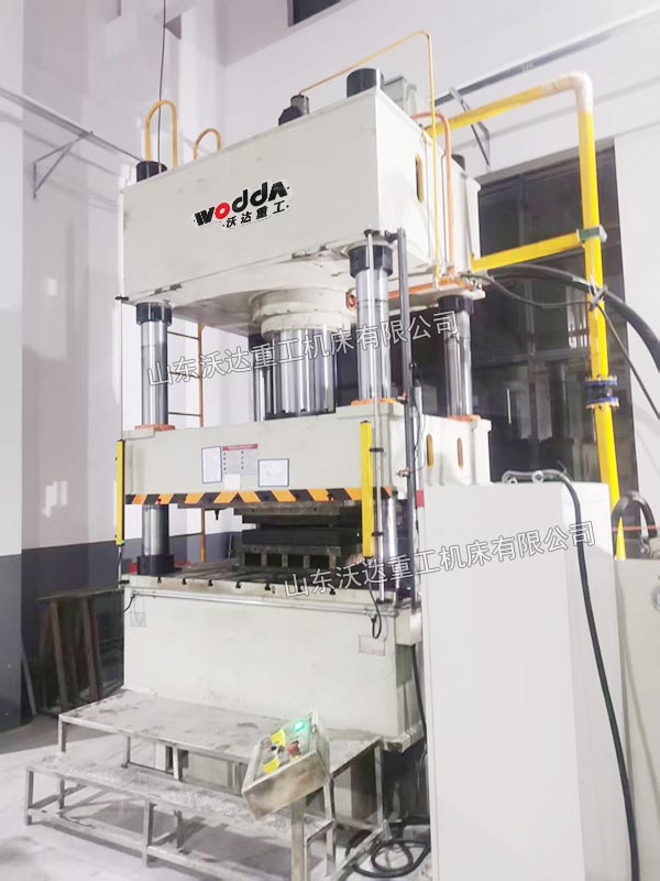 500吨伺服四柱液压机 500吨伺服四柱液压机