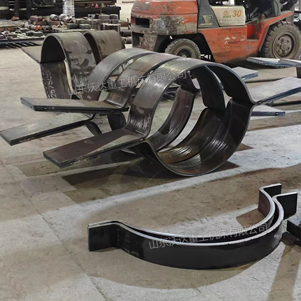 管道抱箍冲压成型