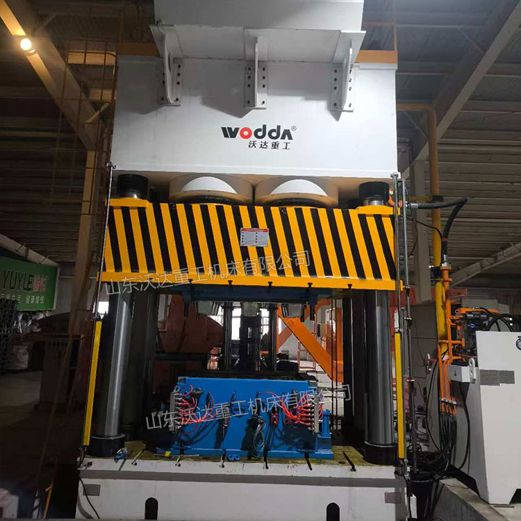 3000吨四柱液压机 3000吨四柱液压机