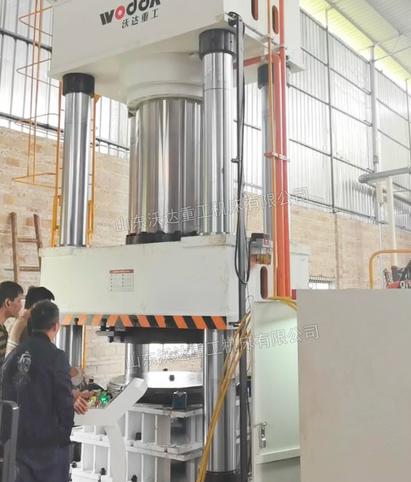 1200吨四柱液压机模压塑料水缸缸盖 1200吨四柱液压机模压塑料水缸缸盖