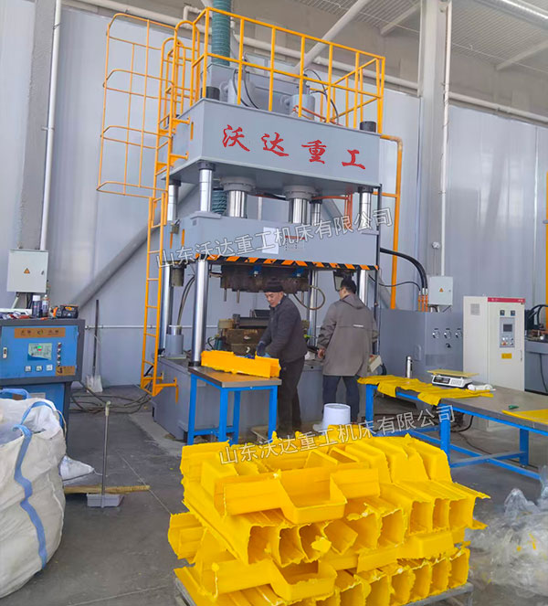 四柱式复合材料成型液压机 四柱式复合材料成型液压机