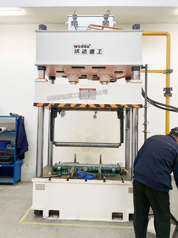 200吨高压电控箱成型液压机