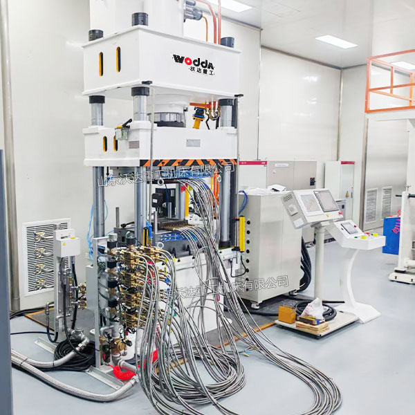 200吨复合材料成型液压机