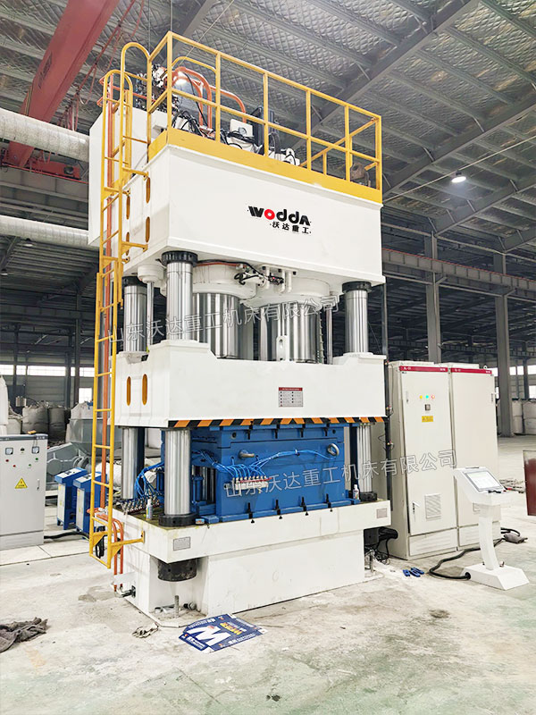 1600吨四柱液压机