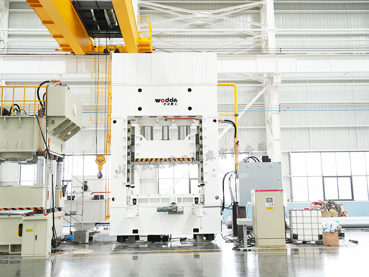 1500吨汽车配件成型液压机 1500吨汽车配件成型液压机