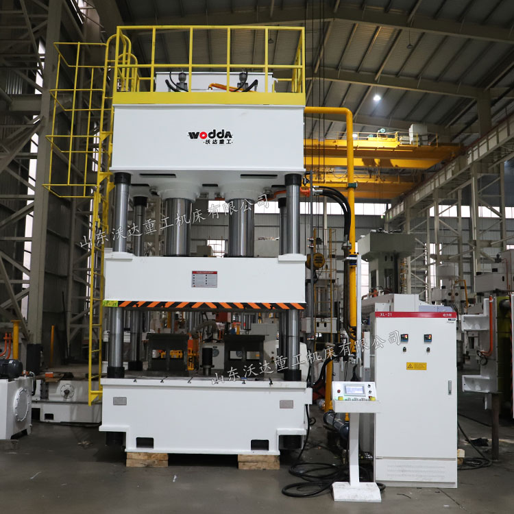 500吨四柱液压机