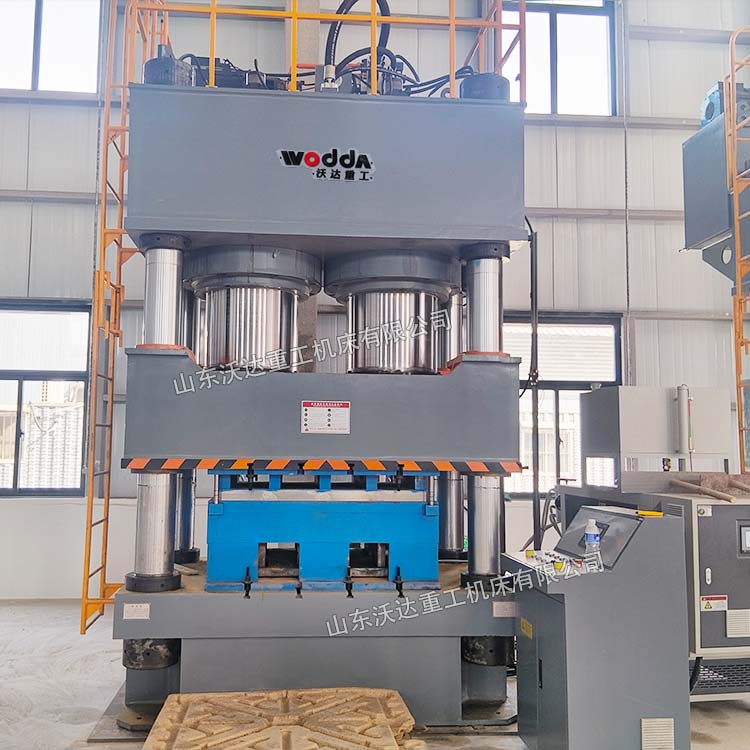 1600吨木屑托盘液压机