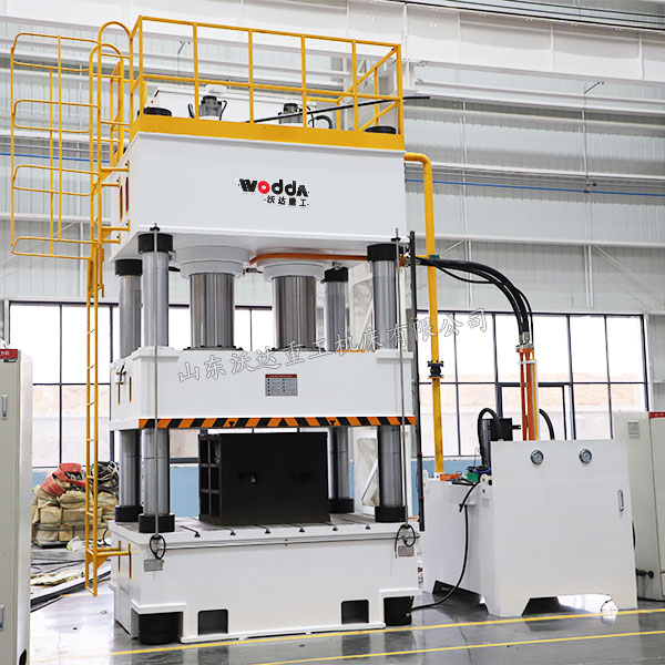 800吨三梁四柱液压机