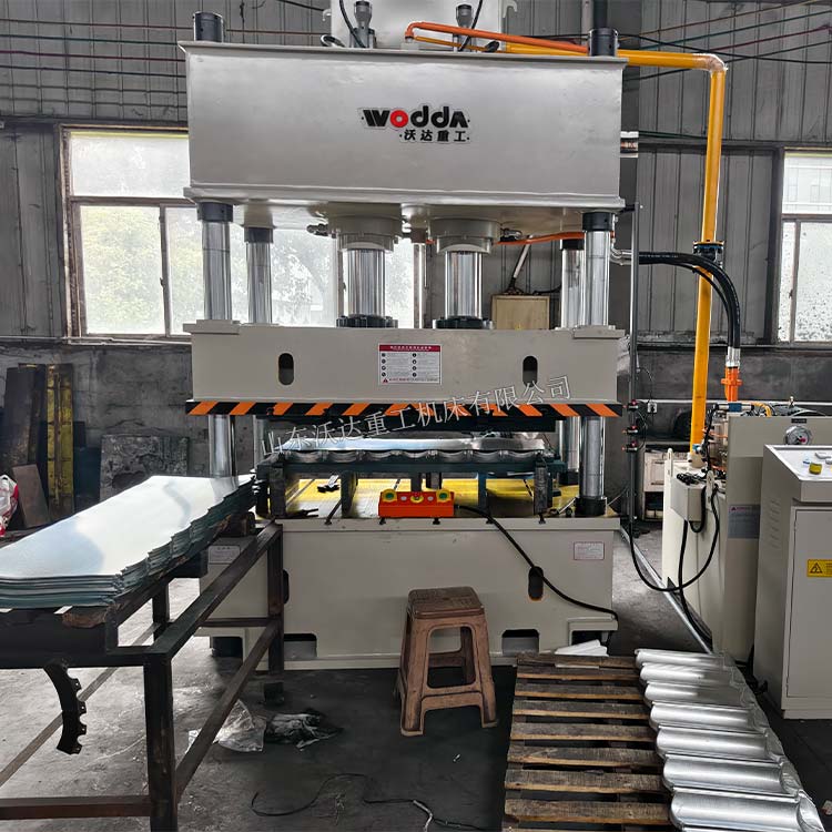 200吨不锈钢瓦片成型液压机 200吨不锈钢瓦片成型液压机