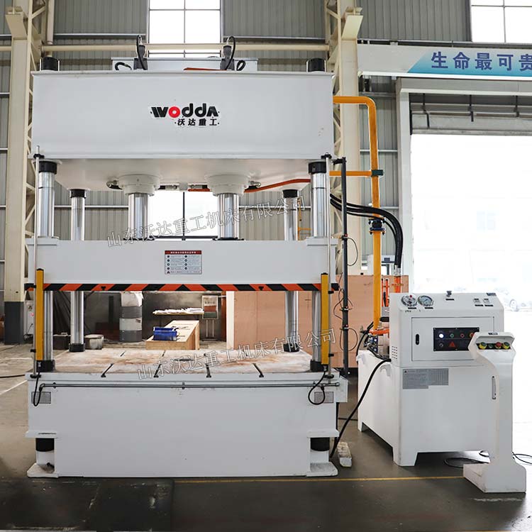 200吨四柱液压机 200吨四柱液压机