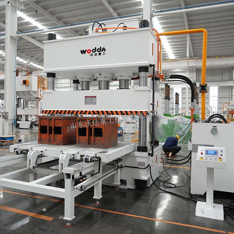 500吨四柱液压机带移动工作台