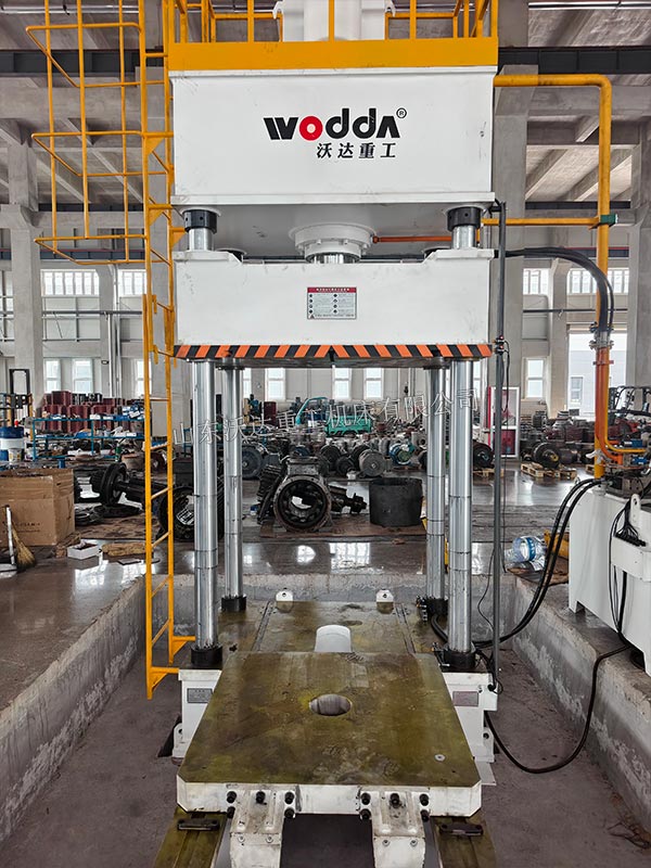 200吨电机轴承压装液压机现场