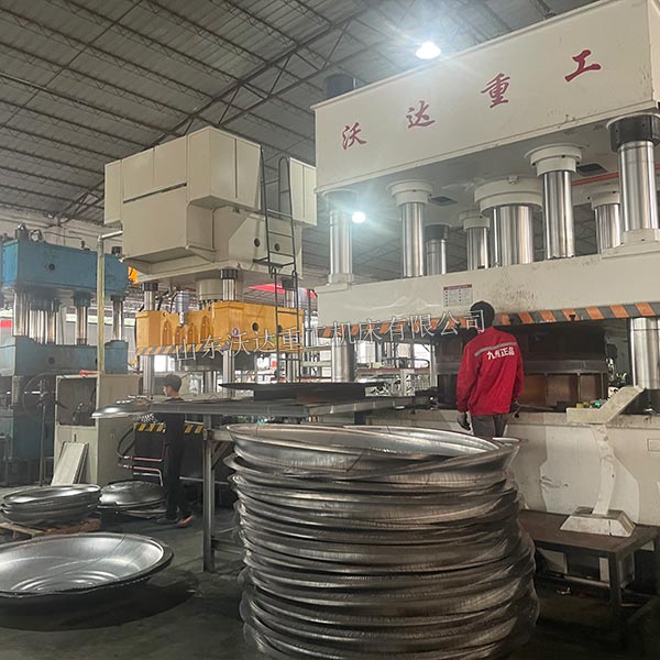 1000吨封头液压机